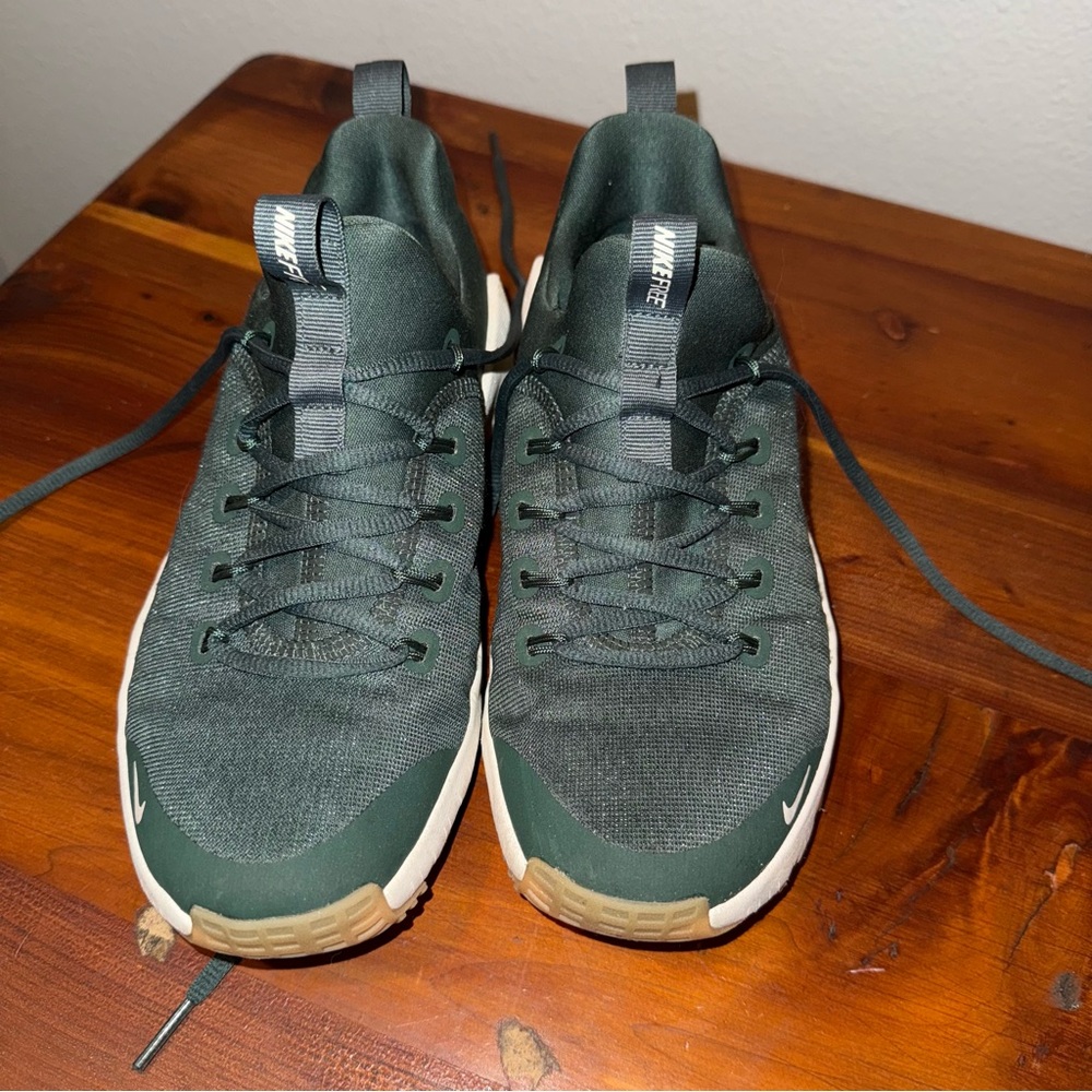 Nike Women's Dark Green Athletic Shoes